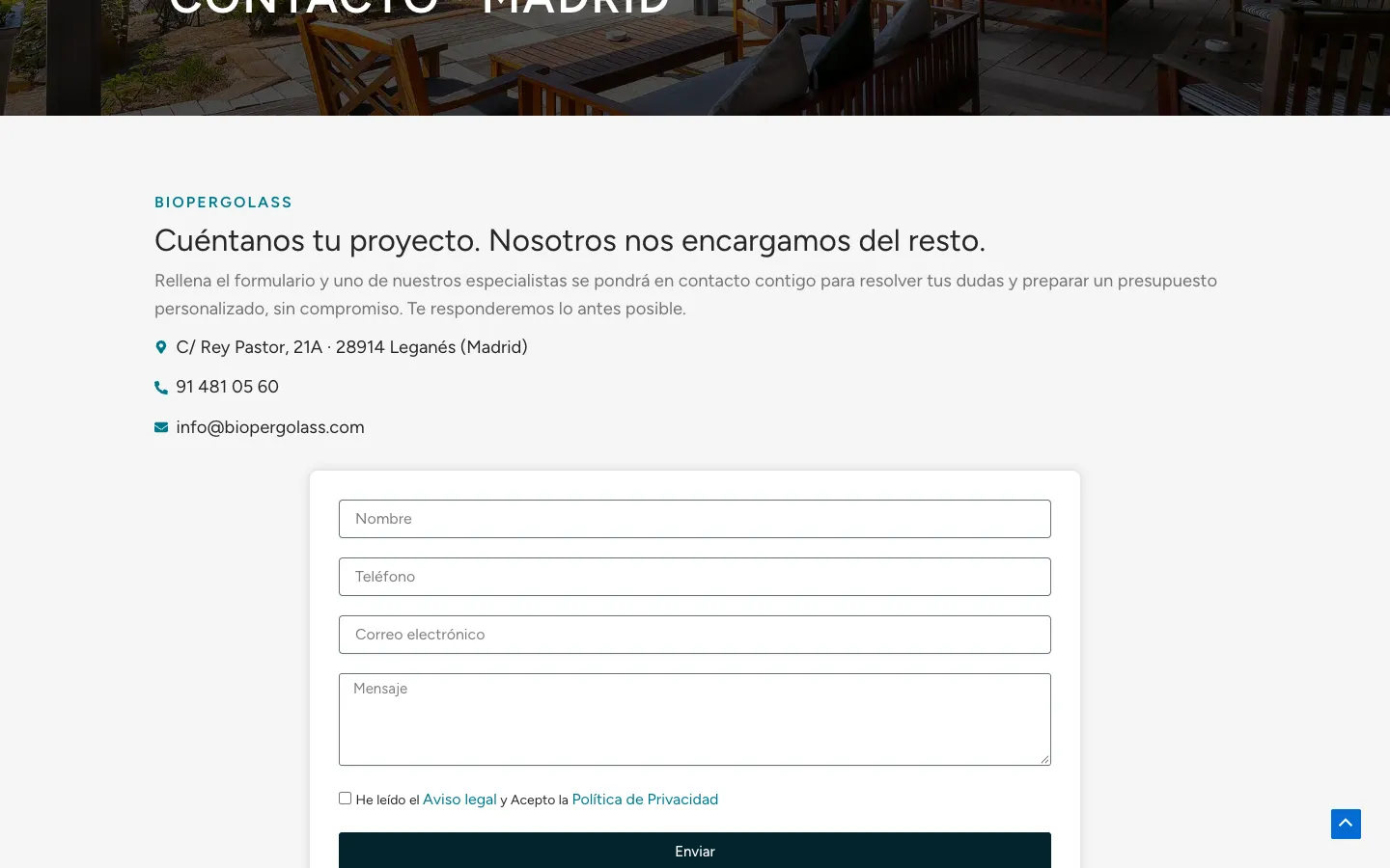 Página de contacto con dirección, teléfono y formulario de presupuesto.