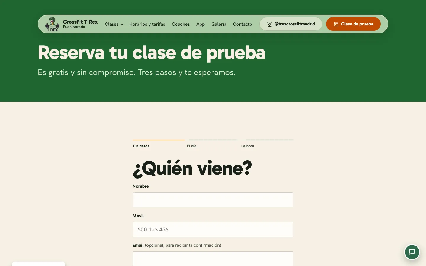 Formulario de reserva de clase de prueba en tres pasos, con el primero para los datos de quien viene